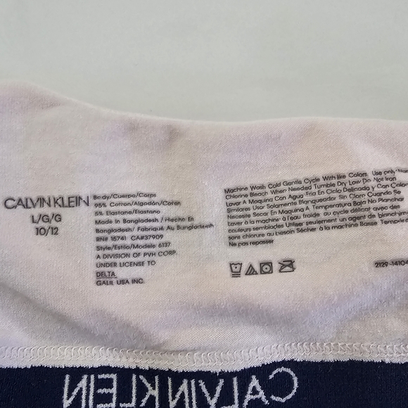 Calvin Klein Youth Pink Large Sports Bra | In good condition, used few times - Picture 3 of 3